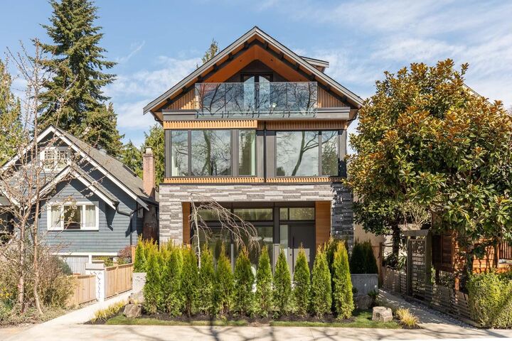 Property Photo: 3617 W 12th Avenue 1 BC V6R 2N5