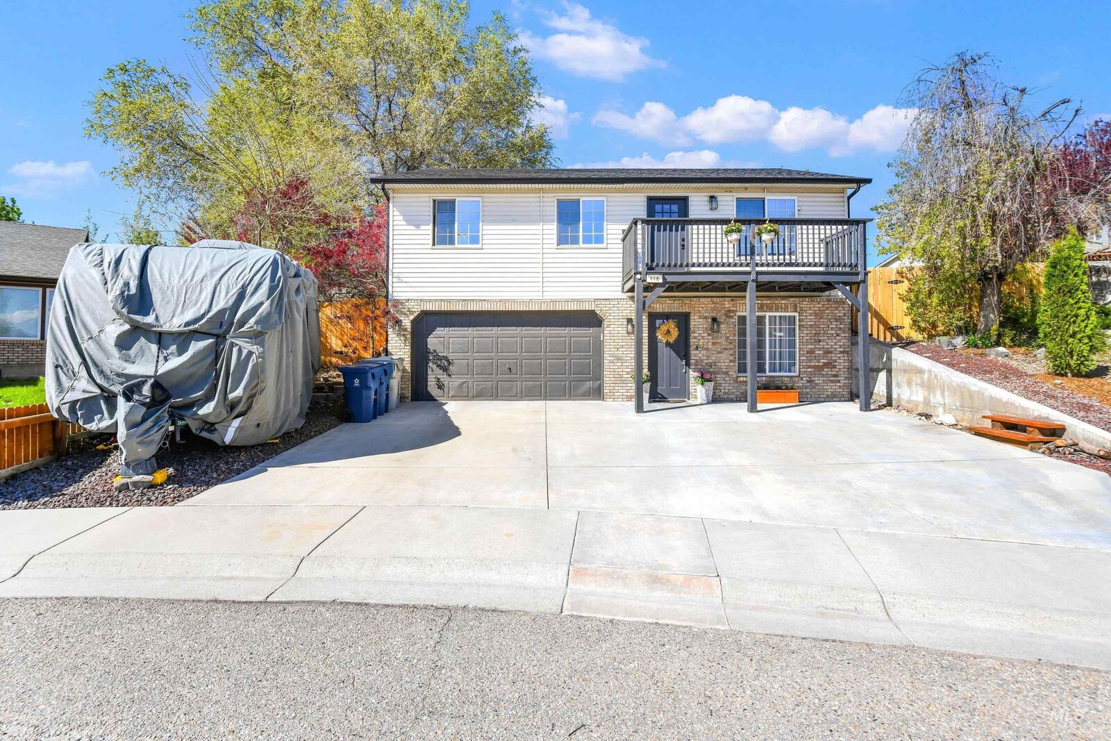 Property Photo:  118 Cougar Ct  ID 83686 