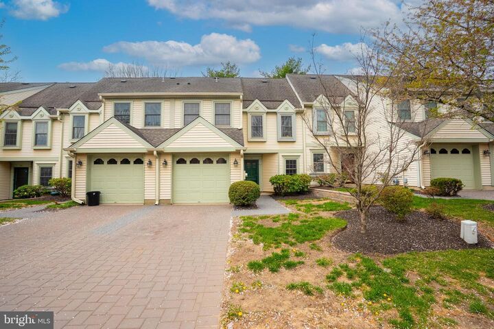 Property Photo:  62 Fair Acres Court  NJ 08540 