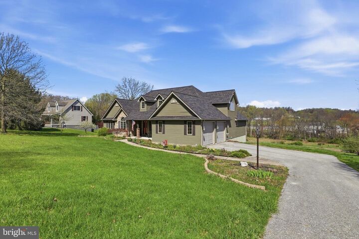 Property Photo:  7340 Woodland Drive  PA 17362 