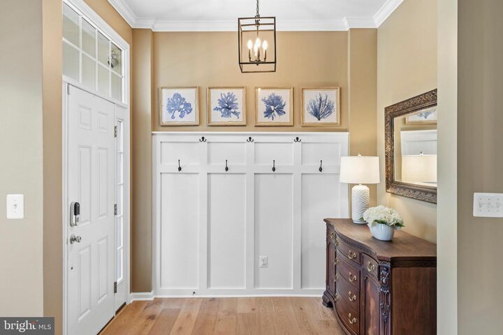 Property Photo:  22938 Eversole Terrace  VA 20148 