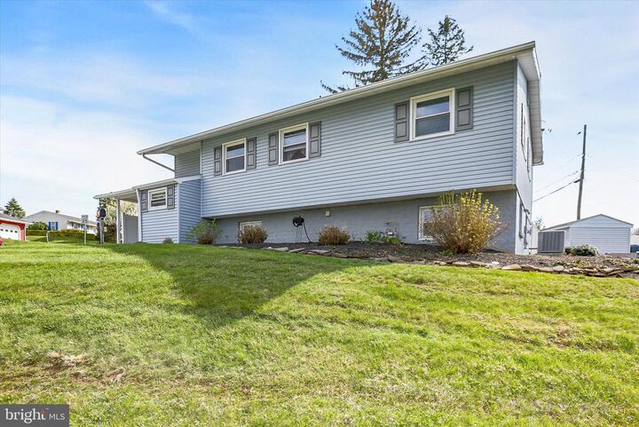 Property Photo:  129 Shirley Drive  PA 17057 