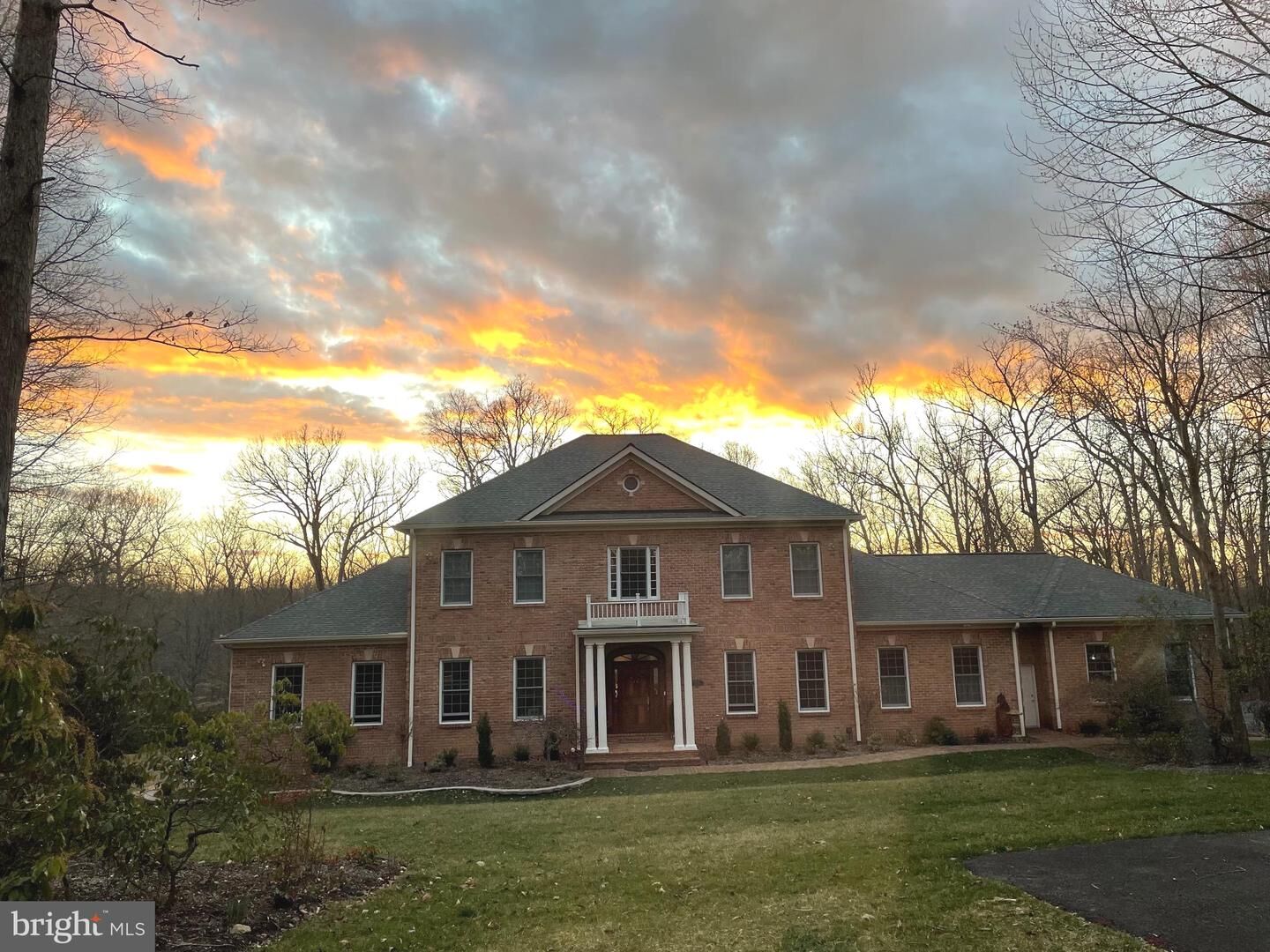 Property Photo:  12820 Dunvegan Drive  VA 20124 