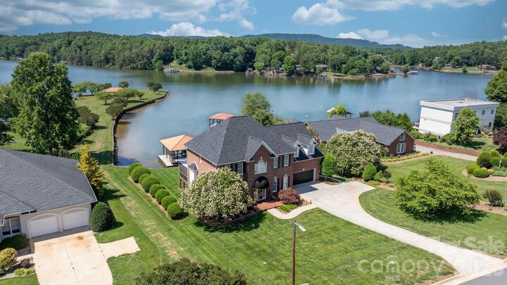Property Photo:  215 Iswa Drive  NC 28681 