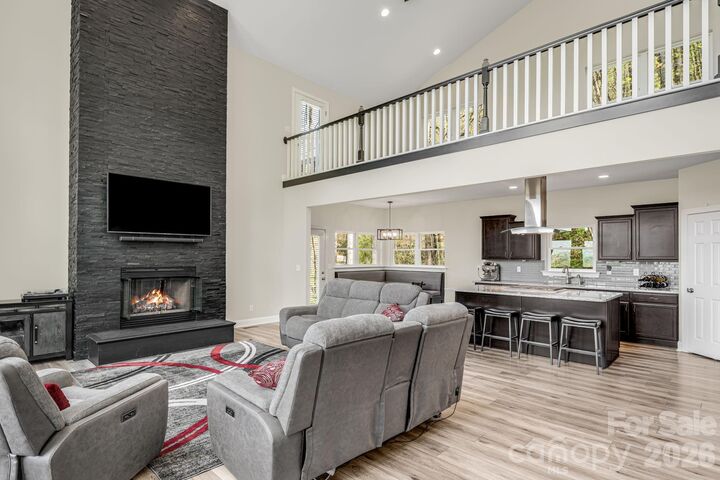 Property Photo:  35 Chesten Mountain Drive  NC 28803 