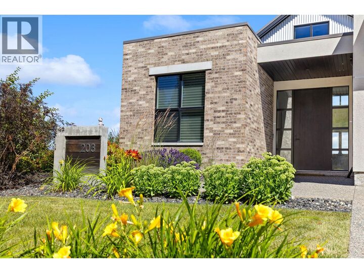 Property Photo: 203 Grange Drive BC V1H 2M1
