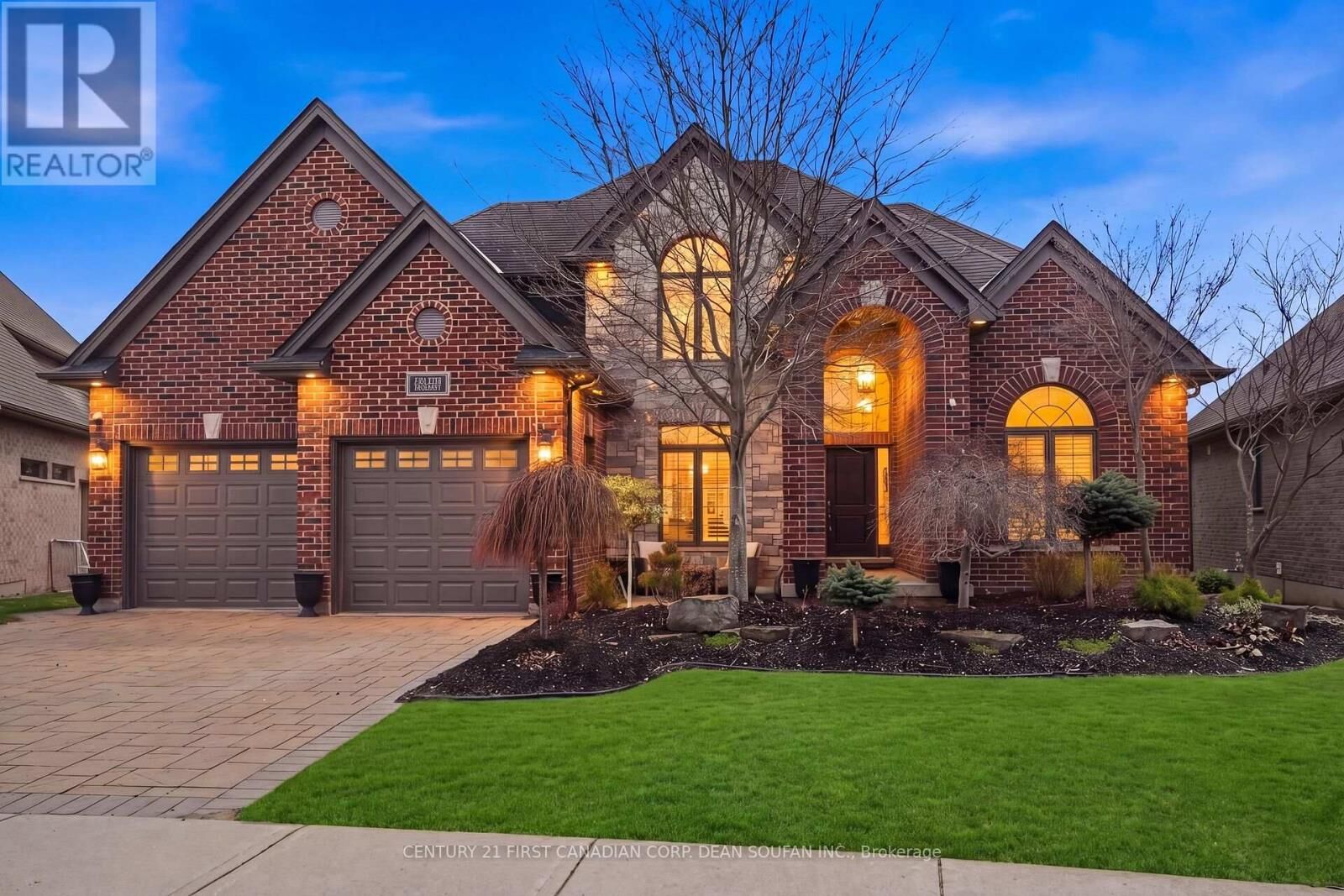 Property Photo:  2505 Gatenby Street  ON N6K 0C8 