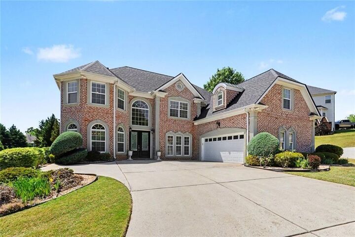 Property Photo: 2513 Wyncreek Drive GA 30331