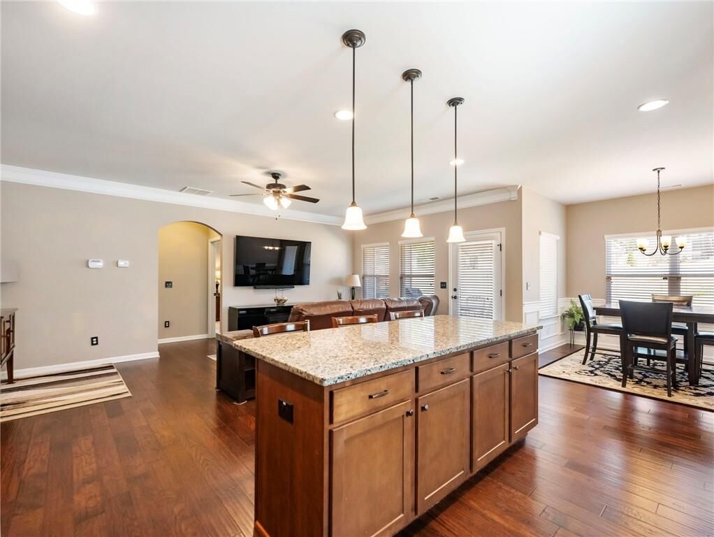 Property Photo: 374 Eagles Bluff Way GA 30548