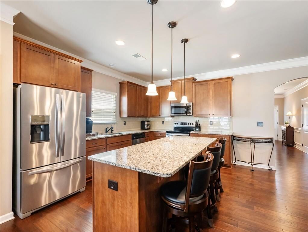 Property Photo: 374 Eagles Bluff Way GA 30548
