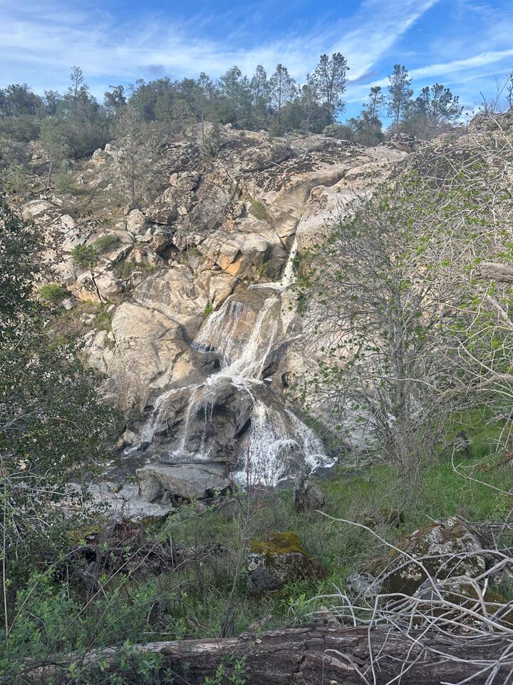 Property Photo:  0 Meadow Ridge Road  CA 93614 