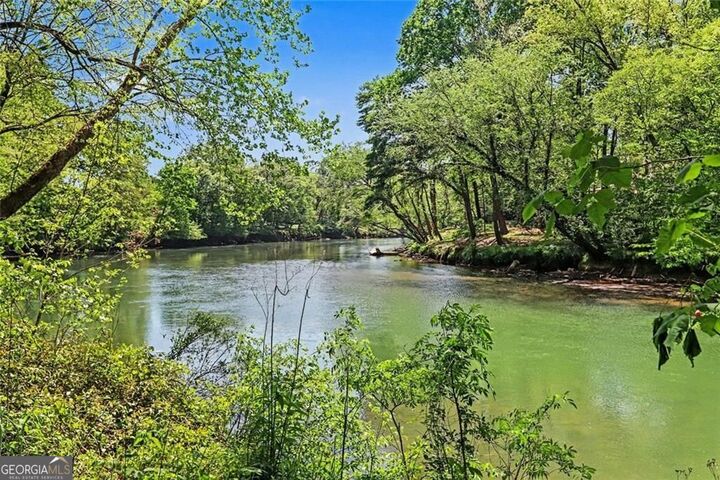 Property Photo:  860 Club Chase Lane  GA 30076 