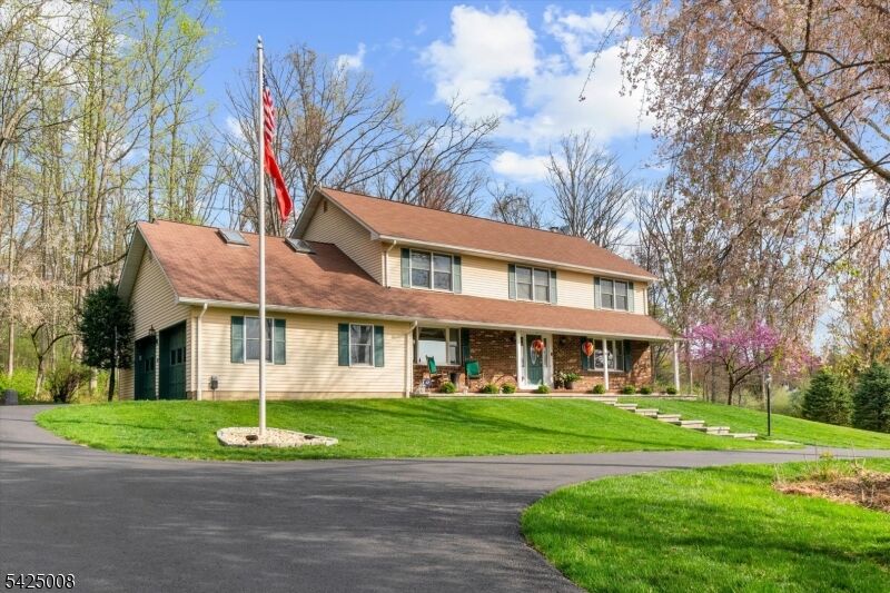 Property Photo:  6 Camila Dr  NJ 08867 