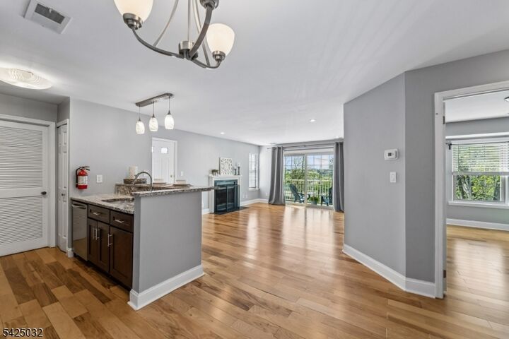 Property Photo:  21 Lear Ct. 21  NJ 08816 