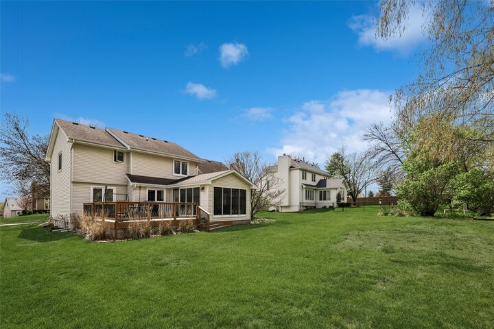 Property Photo:  9913 Alpine Drive  IA 50322 