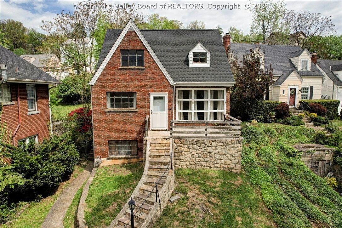 Property Photo: 1207 West Avenue WV 25302
