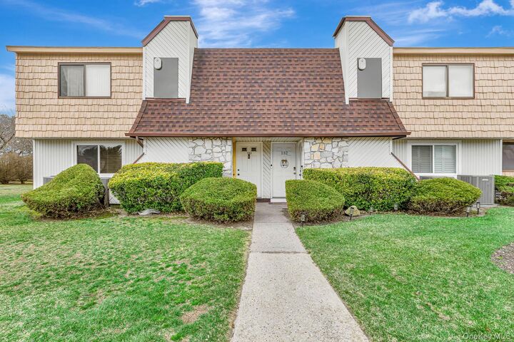 Property Photo:  129 Pointe Circle N 129  NY 11727 