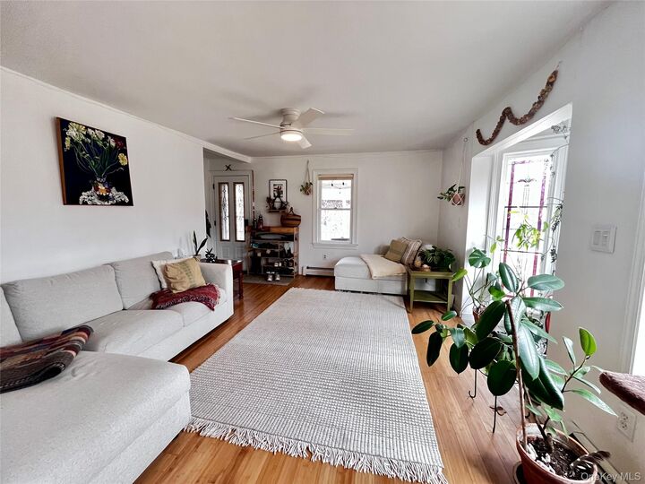 Property Photo:  16 Yeoman Lane  NY 12518 