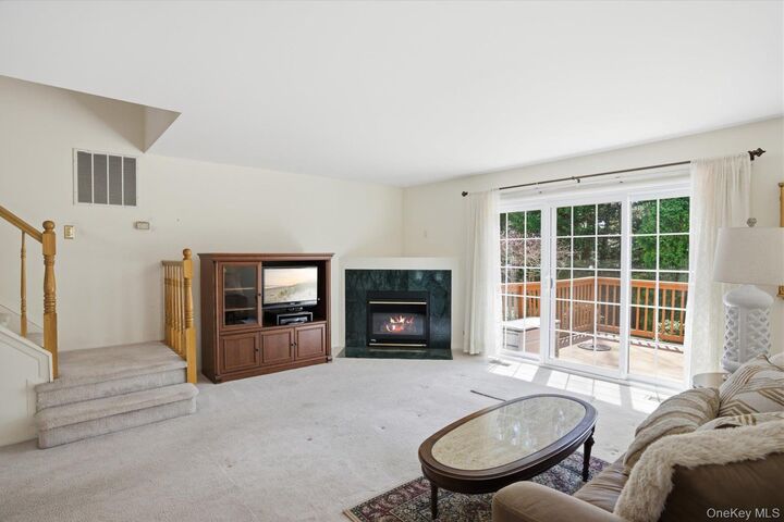 Property Photo:  10 Heckscher Spur Road  NY 11730 