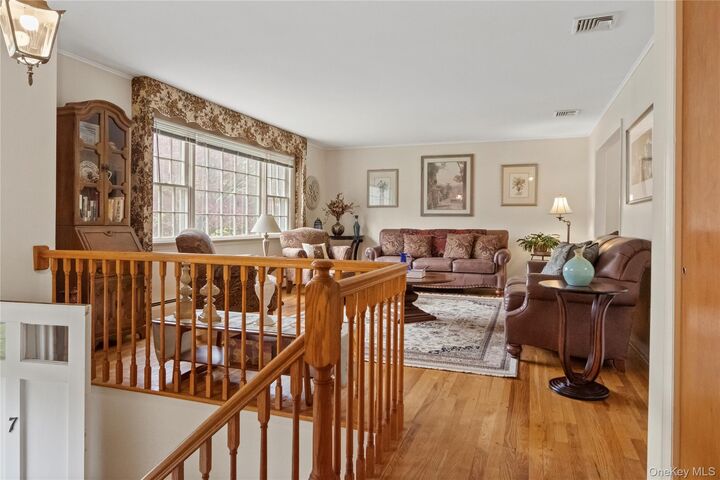 Property Photo:  7 Dearborn Road  NY 10994 