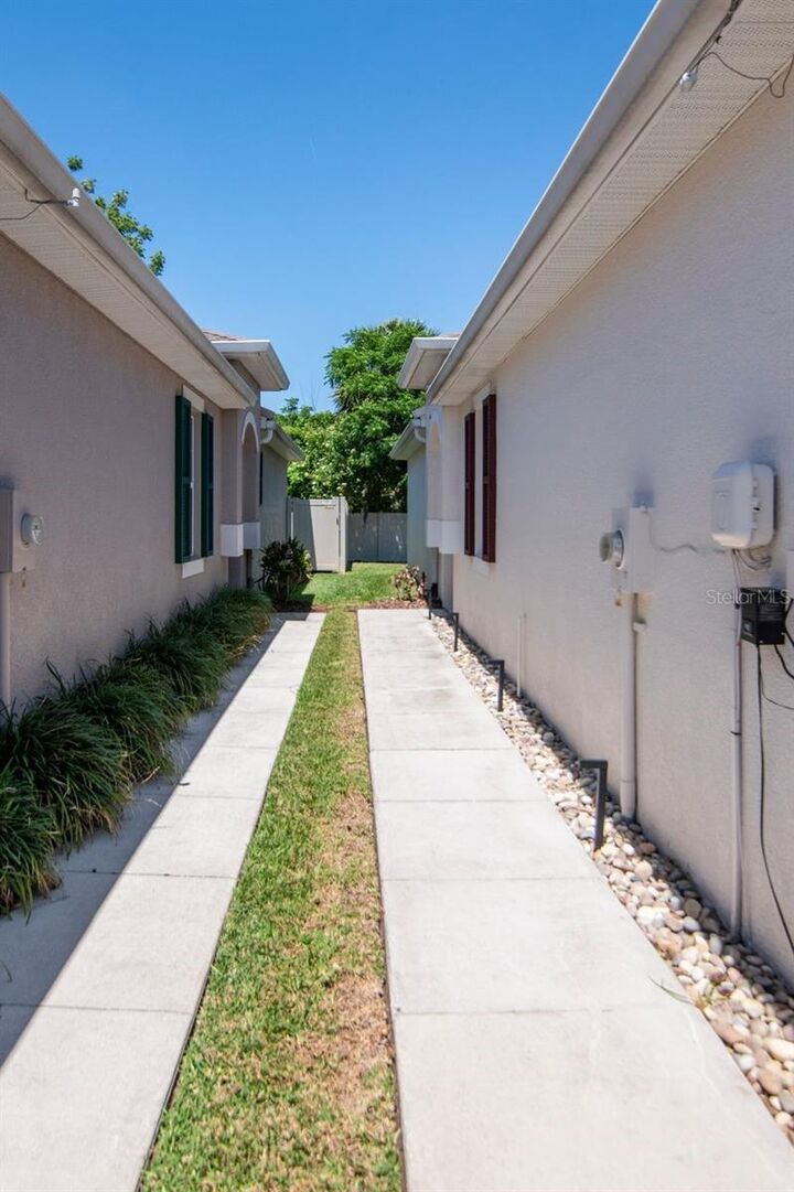 Property Photo:  10455 Heron Hideaway Loop  FL 34638 
