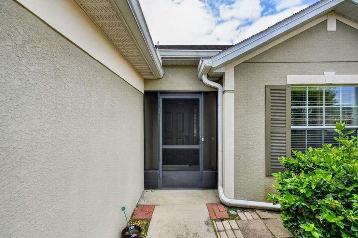 Property Photo:  2523 Bobby Lee Lane  FL 34772 