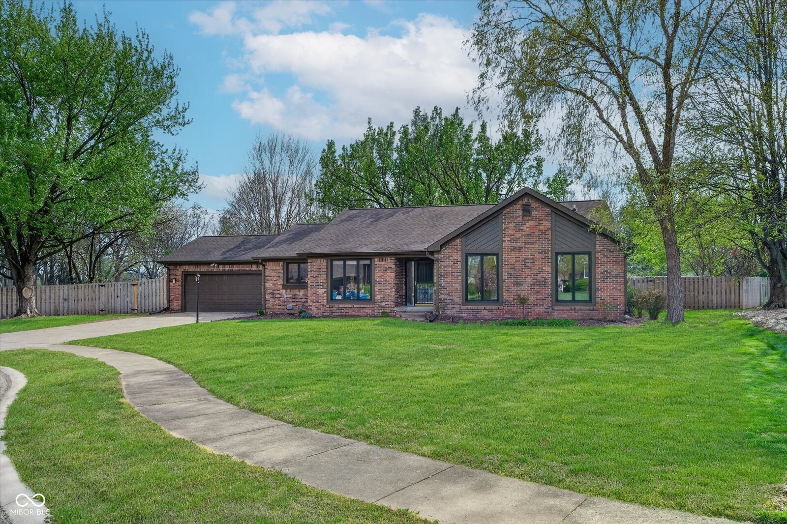 Property Photo:  5021 Tudor Circle  IN 46033 