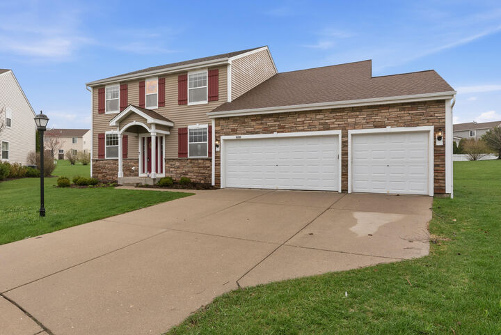 Property Photo:  2180 Willow Pond Way  WI 53024 