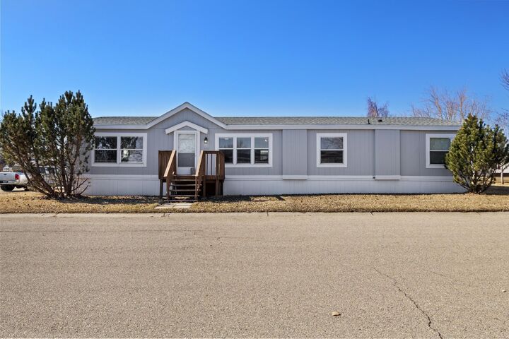 Property Photo:  406 31st Ave SE Lot 426  ND 58701 
