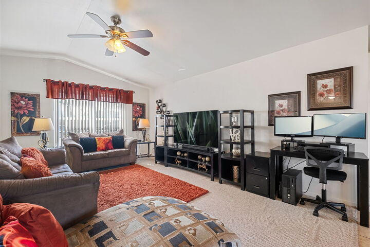 Property Photo:  1706 Kennedy Drive  IL 60064 