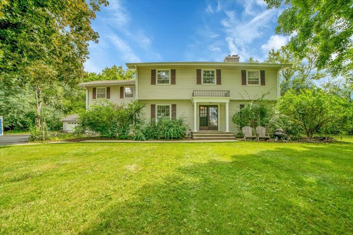 Property Photo:  3N011 Morningside Avenue  IL 60185 