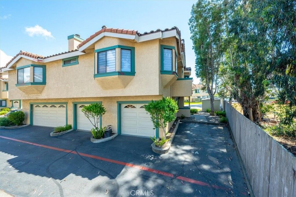 Property Photo:  1277 Belridge Street 5A  CA 93445 
