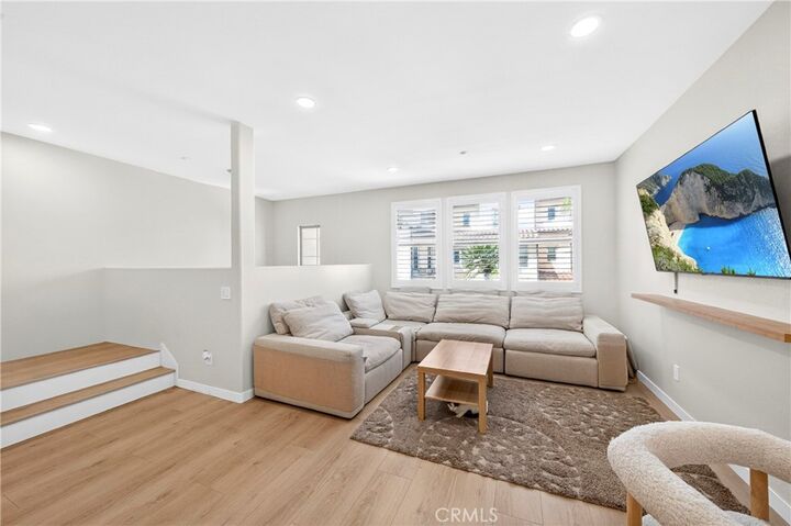 Property Photo:  2827 W Edinger Avenue  CA 92704 