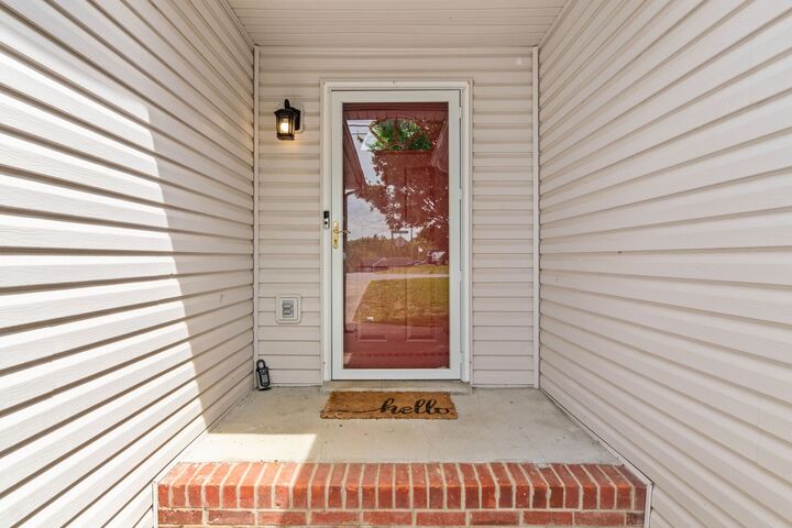 Property Photo:  1097 Gunpoint Dr  TN 37042 