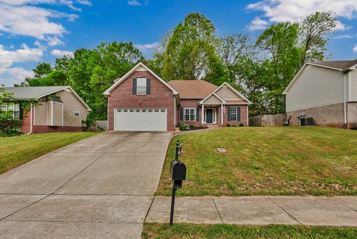 Property Photo:  1604 Cedar Springs Cir  TN 37042 