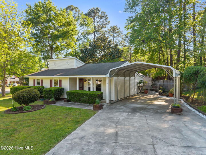 Property Photo:  621 Shadowridge Road  NC 28546 