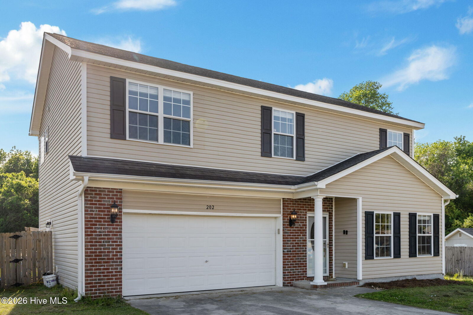 Property Photo:  202 Bonanza Drive  NC 28574 