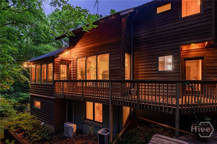 Property Photo: 150 Hidden Hills Lane GA 30605