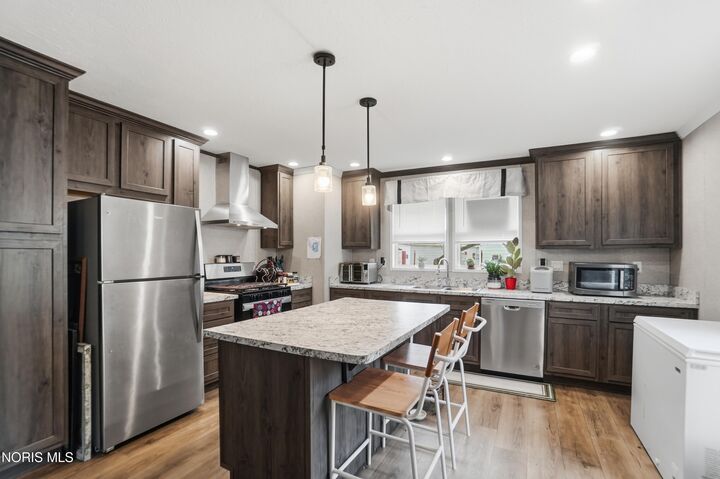 Property Photo: 833 W Skye View Drive OH 45840