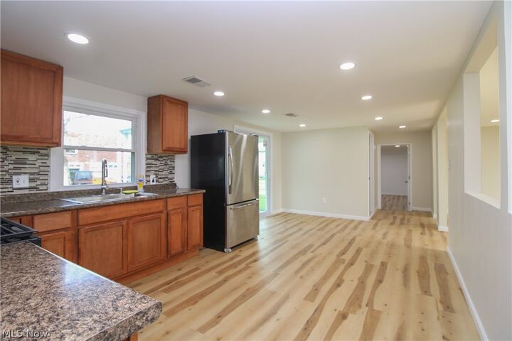 Property Photo:  43 Washington Street  OH 44413 