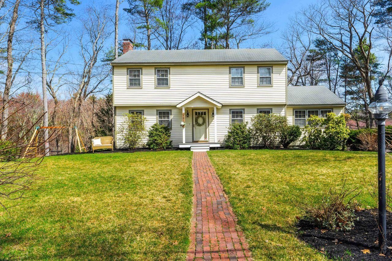 Property Photo:  11 Fairway Drive  NH 03031 