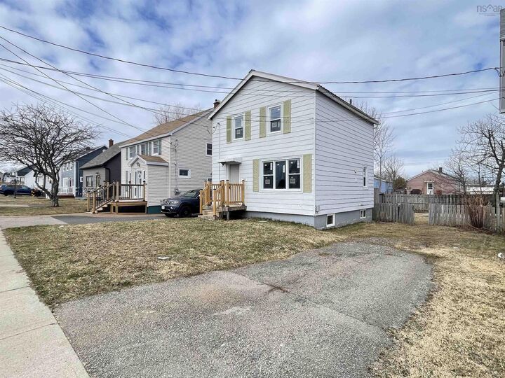 123 Lorne Street — photo 1