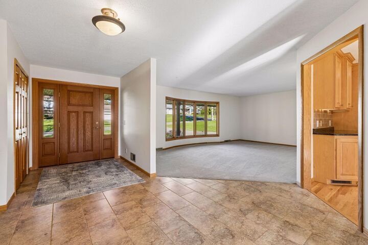 Property Photo:  1120 Vagabond Lane N  MN 55447 