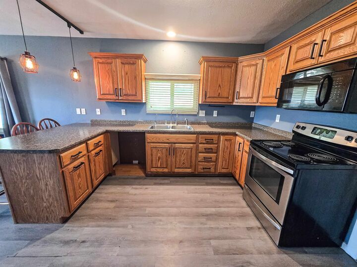 Property Photo:  309 3rd St  IA 51051 