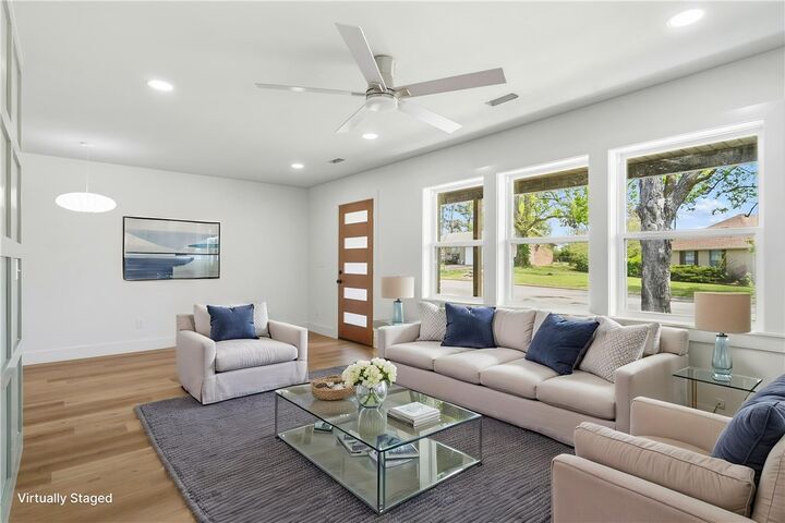 Property Photo: 916 S 13th Place AR 72758