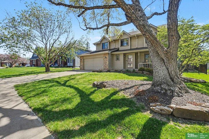 Property Photo:  2410 N 134 Street  NE 68164 