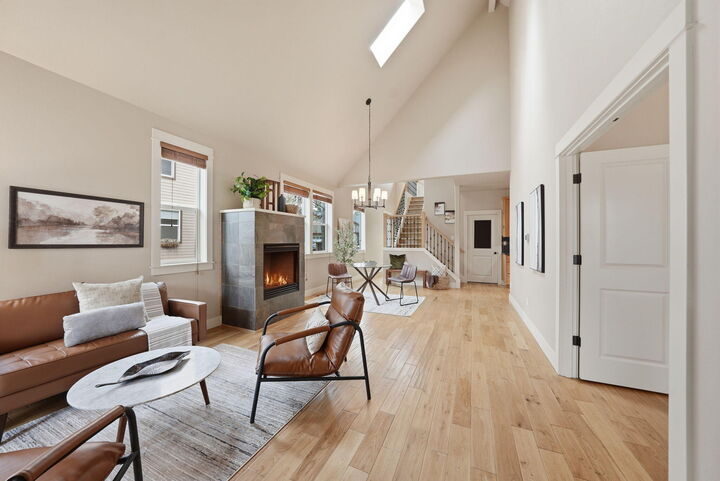 Property Photo:  912 E Timber Pine Drive  OR 97759 