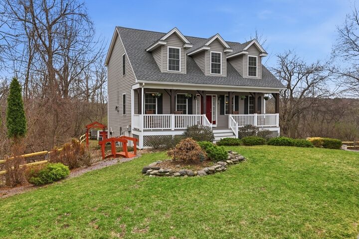 Property Photo:  6 Spinnaker Cir  MA 01830 