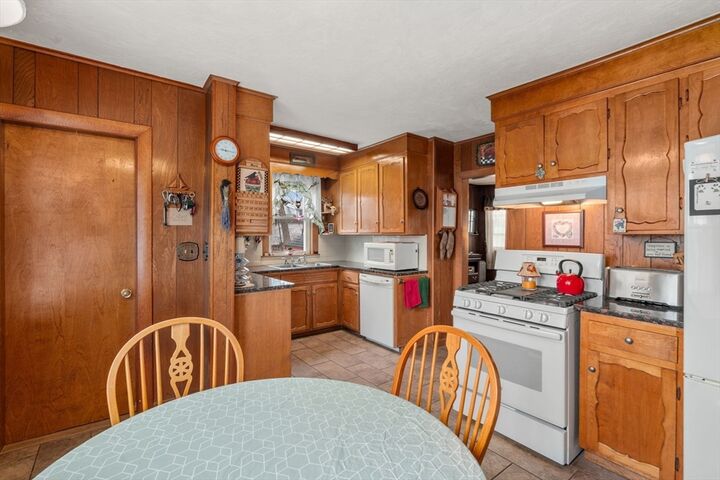 Property Photo:  22 Elm Street  MA 01844 