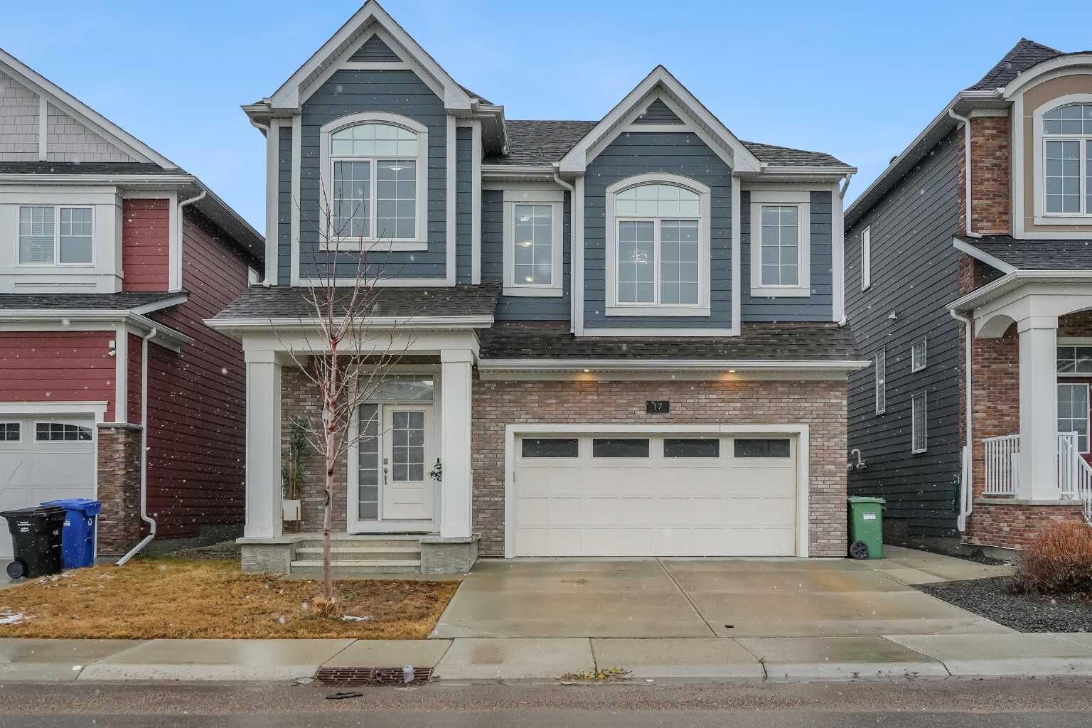 Property Photo: 17 Yorkstone Way SW AB T2X 4K6
